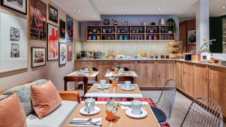 <b>Republik Hotel Lyon Restaurant</b>. Images powered by <a href="https://iceportal.shijigroup.com/" title="IcePortal" target="_blank">IcePortal</a>.