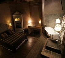 La Tour De Crecy Hotel Room