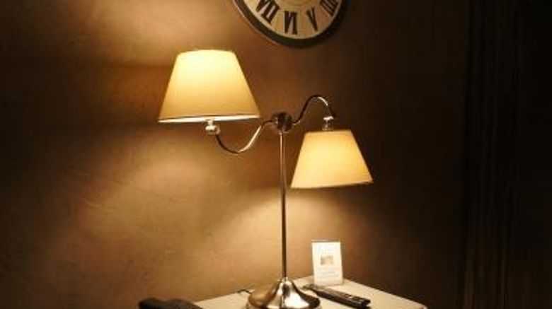 <b>La Tour De Crecy Hotel Room</b>. Images powered by <a href="https://iceportal.shijigroup.com/" title="IcePortal" target="_blank">IcePortal</a>.