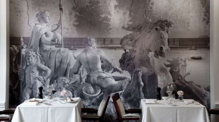 Hotel De Seze Room
