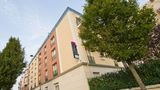 <b>CERISE Paris Chatou Exterior</b>. Images powered by <a href="https://iceportal.shijigroup.com/" title="IcePortal" target="_blank">IcePortal</a>.