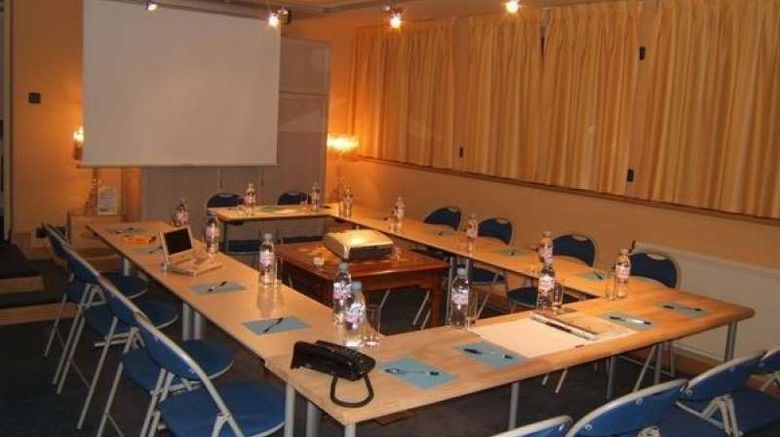 <b>Exclusive Hotel de Clisson Meeting</b>. Images powered by <a href="https://iceportal.shijigroup.com/" title="IcePortal" target="_blank">IcePortal</a>.