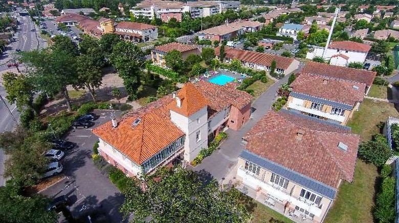 <b>Residence de Diane Exterior</b>. Images powered by <a href="https://iceportal.shijigroup.com/" title="IcePortal" target="_blank">IcePortal</a>.
