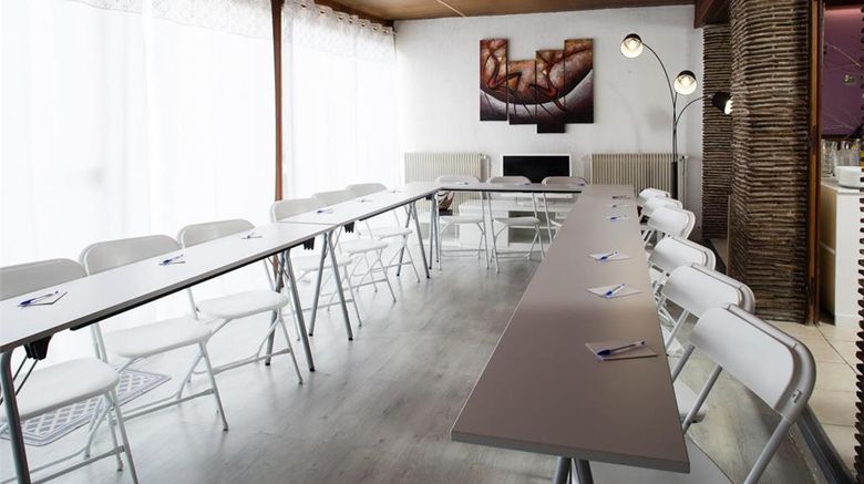 <b>Le Beffroi Other</b>. Images powered by <a href="https://iceportal.shijigroup.com/" title="IcePortal" target="_blank">IcePortal</a>.
