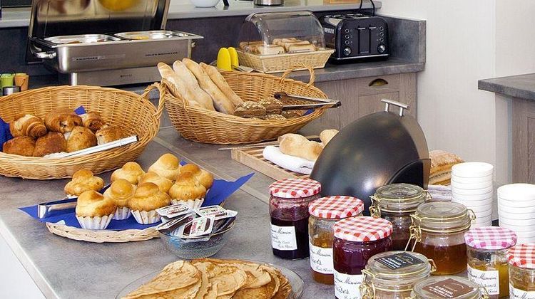Cerise Lannion Restaurant