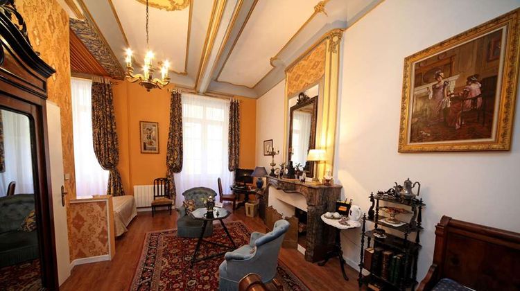 Hotel Renaissance Room