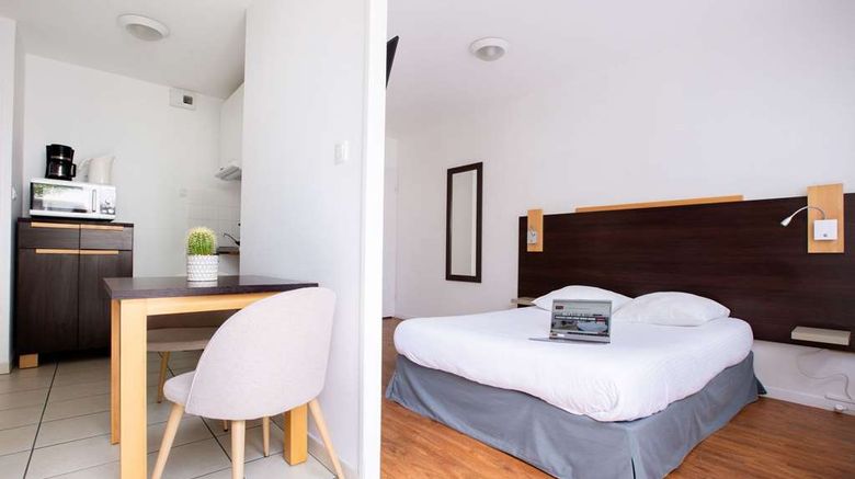 <b>Cerise Nantes Atlantis Room</b>. Images powered by <a href="https://iceportal.shijigroup.com/" title="IcePortal" target="_blank">IcePortal</a>.