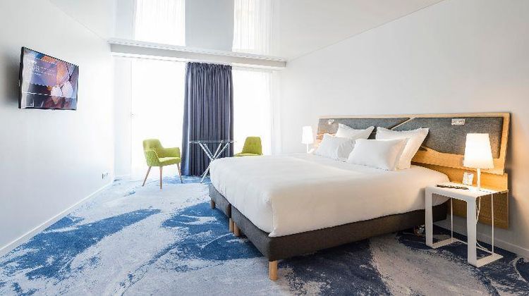 Seekoo Hotel Room