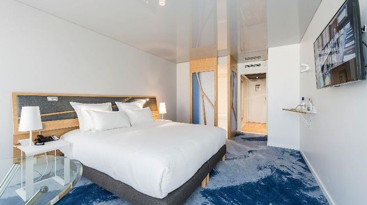 Seekoo Hotel Room