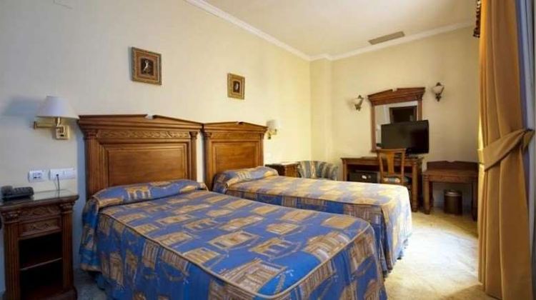 Adriano Hotel Room