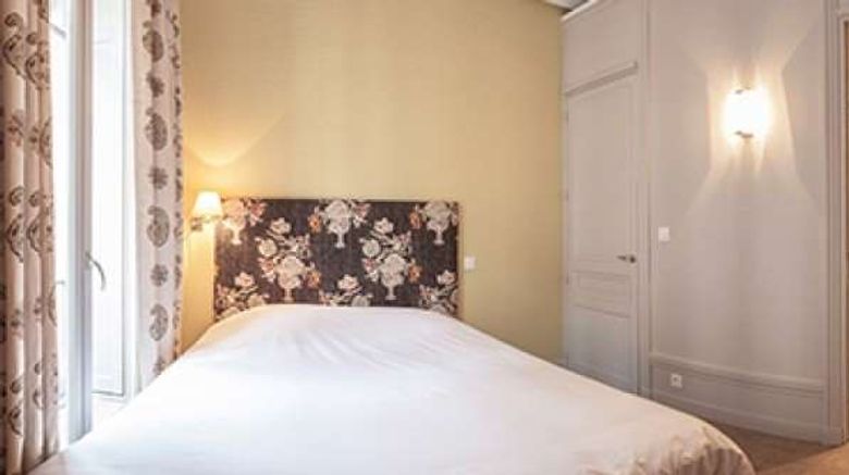 <b>Hotel Vaubecour Room</b>. Images powered by <a href="https://iceportal.shijigroup.com/" title="IcePortal" target="_blank">IcePortal</a>.