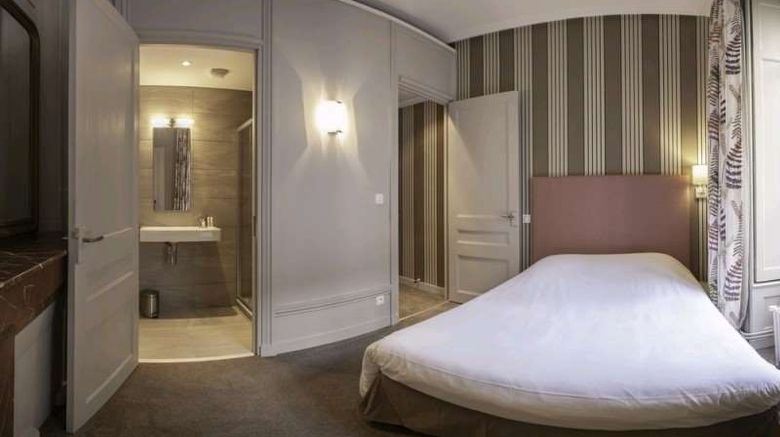 <b>Hotel Vaubecour Room</b>. Images powered by <a href="https://iceportal.shijigroup.com/" title="IcePortal" target="_blank">IcePortal</a>.