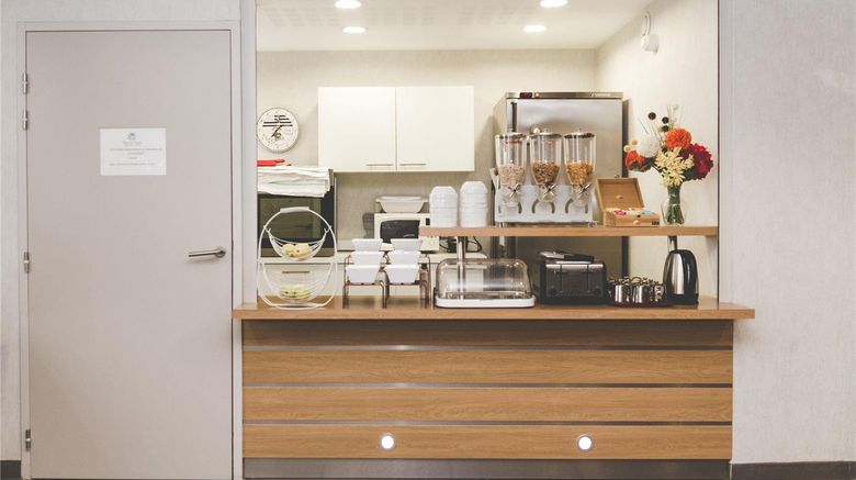 <b>Appart'Hotel Quimper Restaurant</b>. Images powered by <a href="https://iceportal.shijigroup.com/" title="IcePortal" target="_blank">IcePortal</a>.