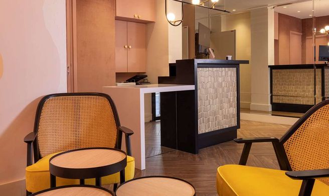 Hotel Elysees 8 Lobby