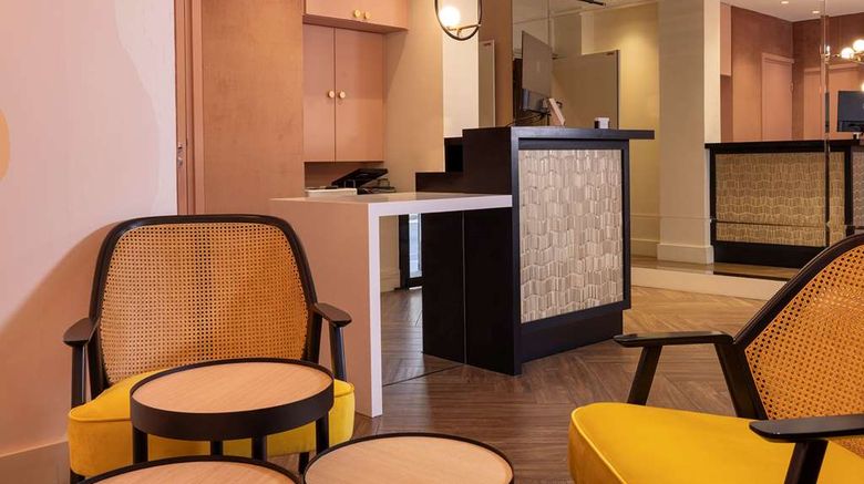 <b>Hotel Elysees 8 Lobby</b>. Images powered by <a href="https://iceportal.shijigroup.com/" title="IcePortal" target="_blank">IcePortal</a>.