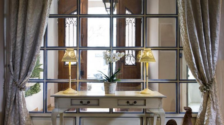 <b>Qual Hotel Daumesnil Vincennes Lobby</b>. Images powered by <a href="https://iceportal.shijigroup.com/" title="IcePortal" target="_blank">IcePortal</a>.