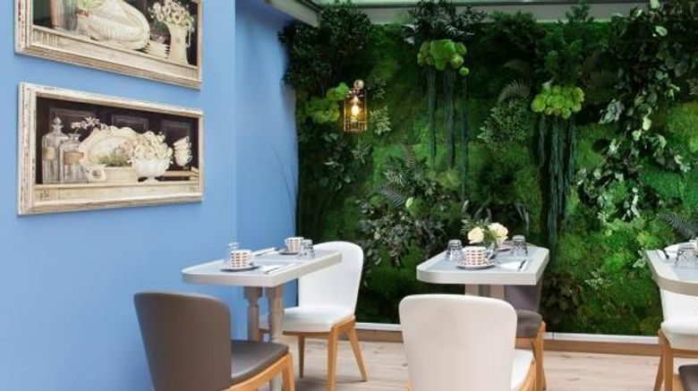 <b>Qual Hotel Daumesnil Vincennes Restaurant</b>. Images powered by <a href="https://iceportal.shijigroup.com/" title="IcePortal" target="_blank">IcePortal</a>.