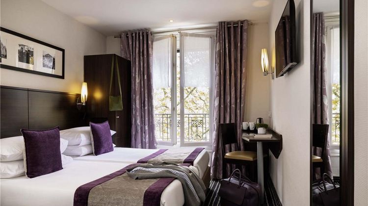Jacks Hotel Paris Room