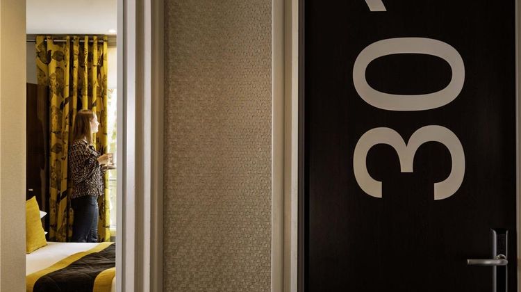 Jacks Hotel Paris Room