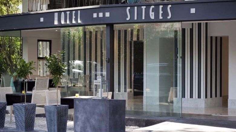 <b>Hotel Sitges Lobby</b>. Images powered by <a href="https://iceportal.shijigroup.com/" title="IcePortal" target="_blank">IcePortal</a>.