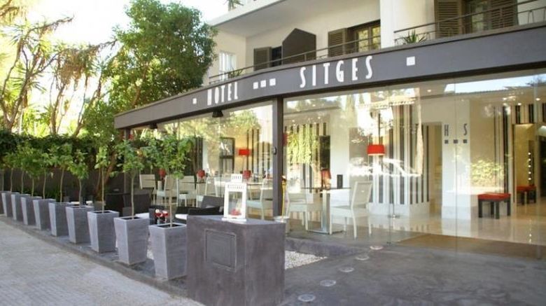 <b>Hotel Sitges Restaurant</b>. Images powered by <a href="https://iceportal.shijigroup.com/" title="IcePortal" target="_blank">IcePortal</a>.