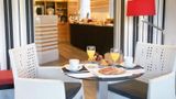 <b>Hotel Sitges Room</b>. Images powered by <a href="https://iceportal.shijigroup.com/" title="IcePortal" target="_blank">IcePortal</a>.