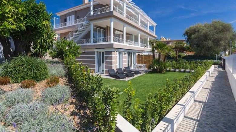 <b>Villa Velvet Room</b>. Images powered by <a href="https://iceportal.shijigroup.com/" title="IcePortal" target="_blank">IcePortal</a>.