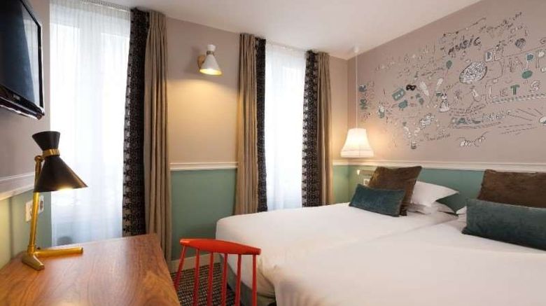 <b>L'Hotel des Trois Poussins Room</b>. Images powered by <a href="https://iceportal.shijigroup.com/" title="IcePortal" target="_blank">IcePortal</a>.