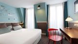 <b>L'Hotel des Trois Poussins Room</b>. Images powered by <a href="https://iceportal.shijigroup.com/" title="IcePortal" target="_blank">IcePortal</a>.