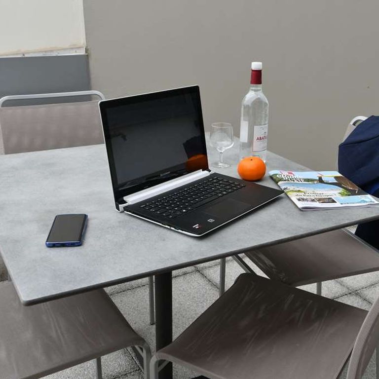 Appart-Hotel Bordeaux Bassins a Flot