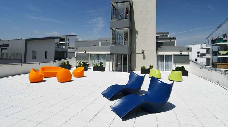 <b>Appart-Hotel Bordeaux Bassins a Flot Exterior</b>. Images powered by <a href="https://iceportal.shijigroup.com/" title="IcePortal" target="_blank">IcePortal</a>.