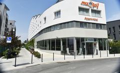Appart-Hotel Bordeaux Bassins a Flot