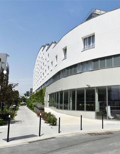 Appart-Hotel Bordeaux Bassins a Flot