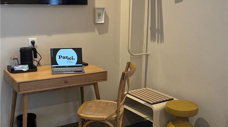 Hotel Parici Paris Boulogne Room