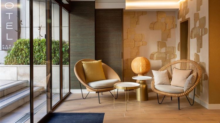 Paris Bastille Lobby