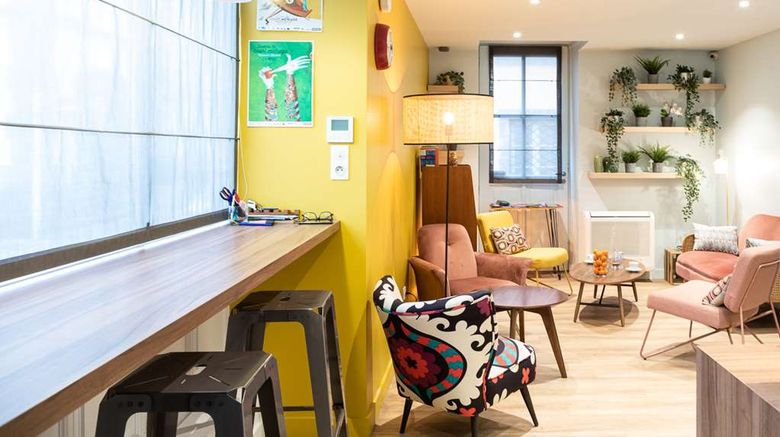 <b>5 Chambres En Ville Restaurant</b>. Images powered by <a href="https://iceportal.shijigroup.com/" title="IcePortal" target="_blank">IcePortal</a>.