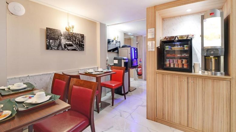 <b>Altona Hotel Restaurant</b>. Images powered by <a href="https://iceportal.shijigroup.com/" title="IcePortal" target="_blank">IcePortal</a>.