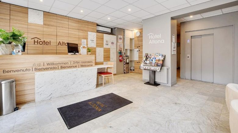 <b>Altona Hotel Lobby</b>. Images powered by <a href="https://iceportal.shijigroup.com/" title="IcePortal" target="_blank">IcePortal</a>.
