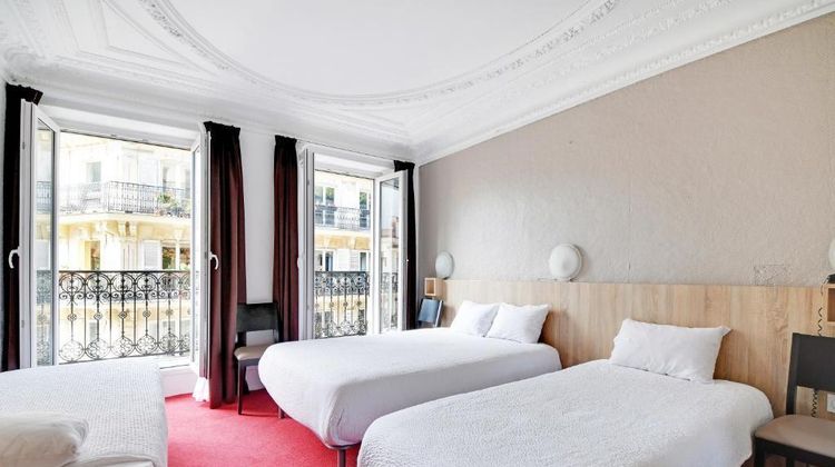Altona Hotel Room