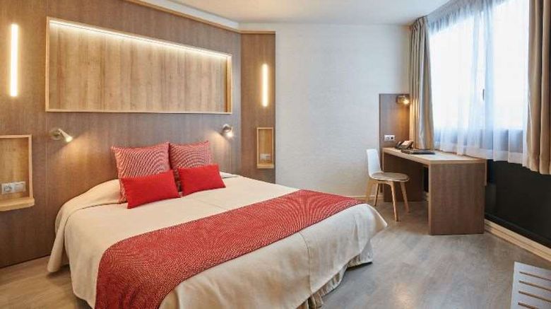 <b>Le Bayonne Hotel and Spa Room</b>. Images powered by <a href="https://iceportal.shijigroup.com/" title="IcePortal" target="_blank">IcePortal</a>.