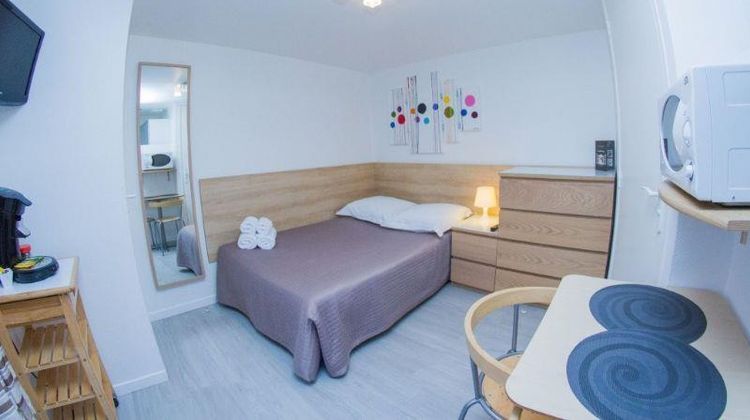 Hotel De l'Horloge Room
