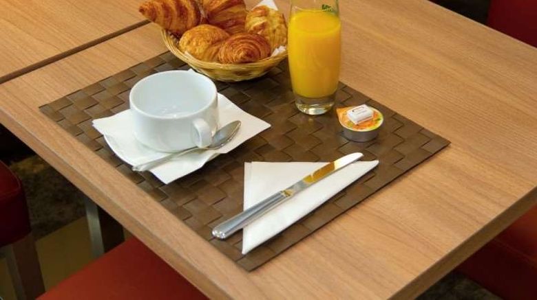 <b>Tourisme Avenue Hotel Restaurant</b>. Images powered by <a href="https://iceportal.shijigroup.com/" title="IcePortal" target="_blank">IcePortal</a>.