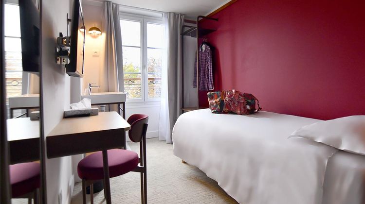 Agate Hotel Room