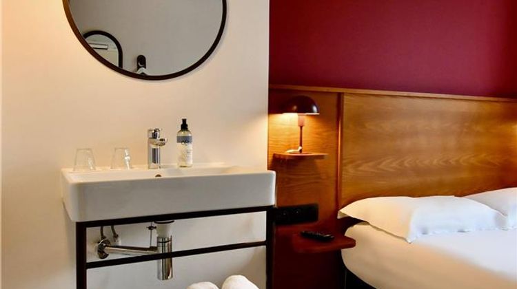 Agate Hotel Room