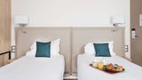 Hotel Mederic Room