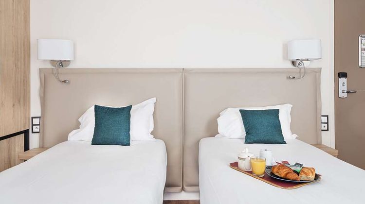 Hotel Mederic Room