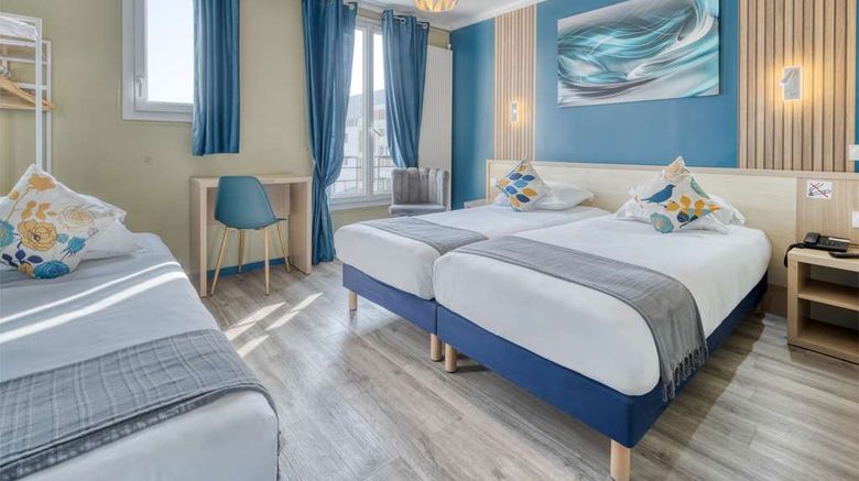 <b>Hotel Belfort Room</b>. Images powered by <a href="https://iceportal.shijigroup.com/" title="IcePortal" target="_blank">IcePortal</a>.