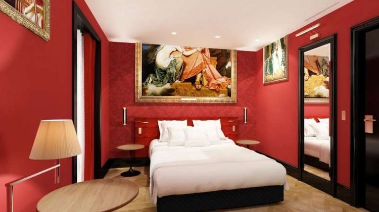 Petit Louvre Hotel Room
