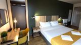 Lodge in Paris 13 Room