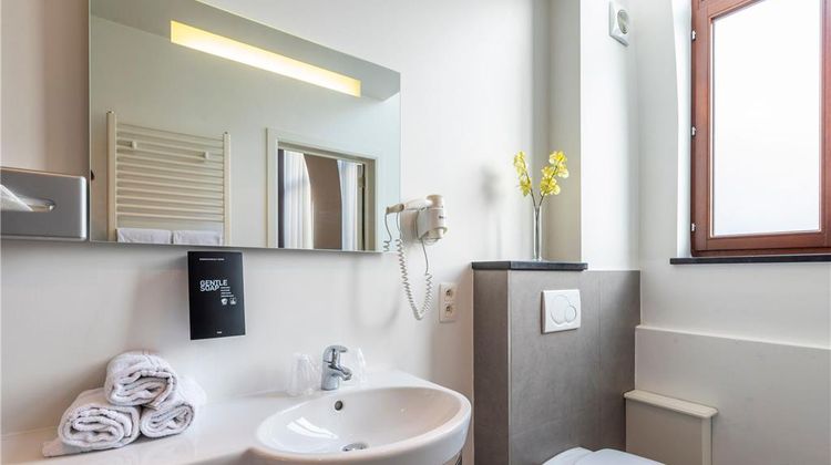 Hotel Beverly Hills Room